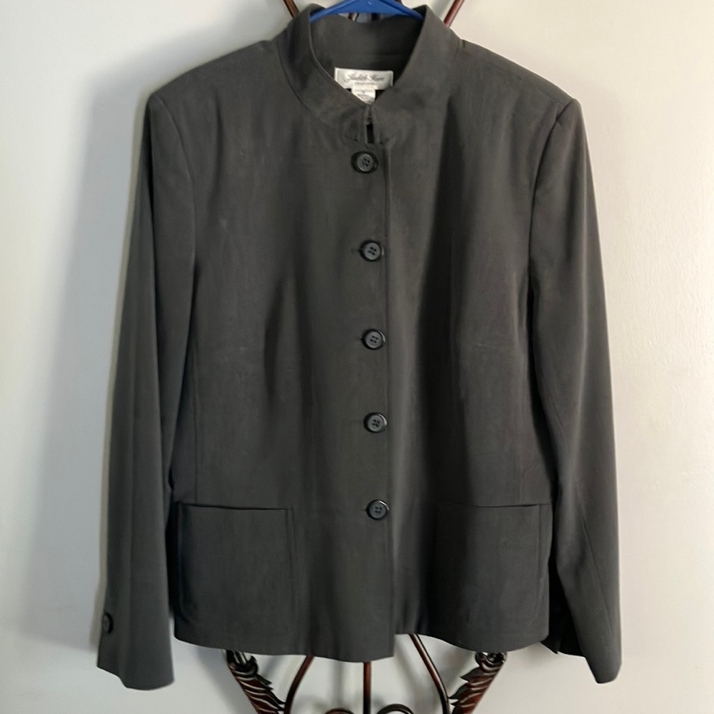 Judith Hart 5 Button front blazer, front pockets size 16